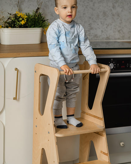 Lightweight children’s kitchen helper furniture
