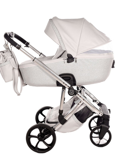 Junama TERMO GLITTER ECO Stroller in light gray with glitter finish, adjustable canopy and storage bag.