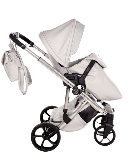 Junama TERMO GLITTER ECO stroller in gray, featuring a stylish design and adjustable hood for comfort.