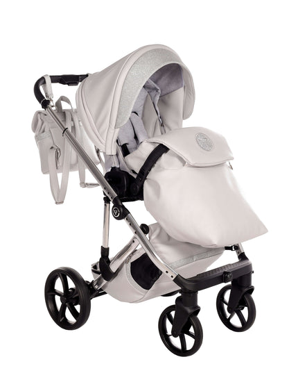 Junama TERMO GLITTER ECO Stroller in elegant gray design, featuring comfort and style for parents and babies.