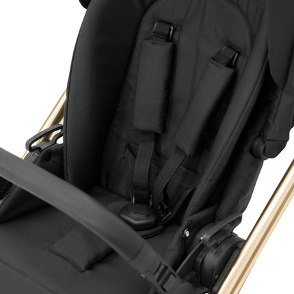 Safety Straps on Kunert Stroller Arizo in Black + Gold
