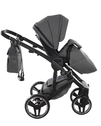 Rear‑facing stroller setup
