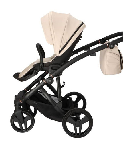 Diamond‑cut carrycot stroller