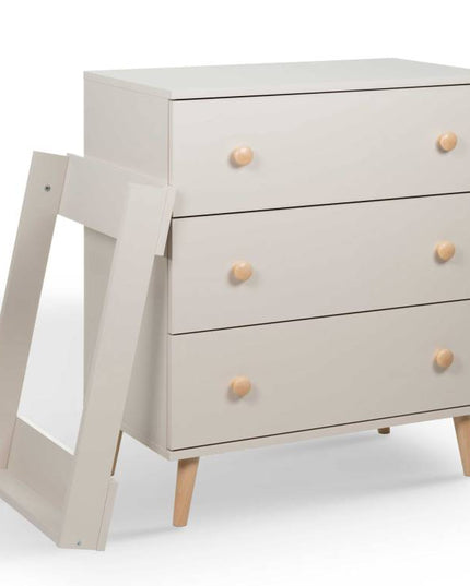 coordinated crib and chest set