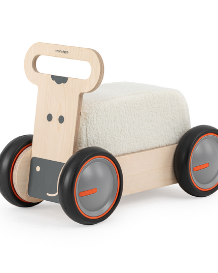 Baby learning to walk with DriveMe Soft