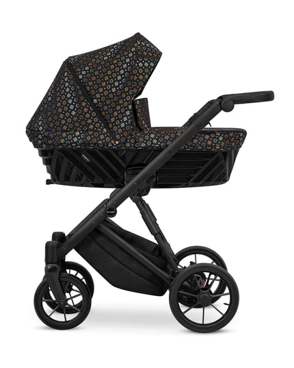 Kunert Ivento Stroller Color: Ivento Black Style Frame Color: Black Frame Combo: 2 IN 1 KIDZNBABY