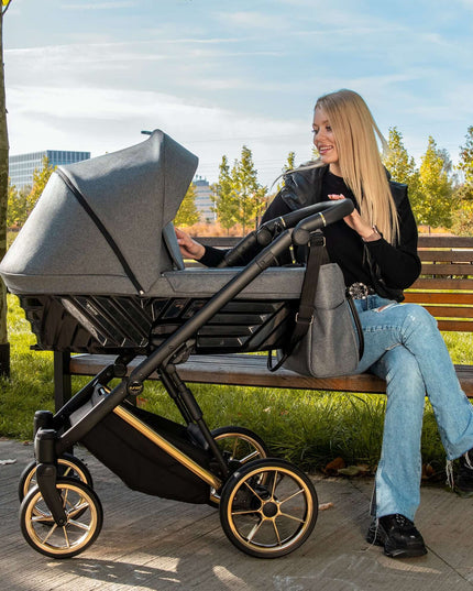 Woman in the park with the Kunert Ivento Stroller